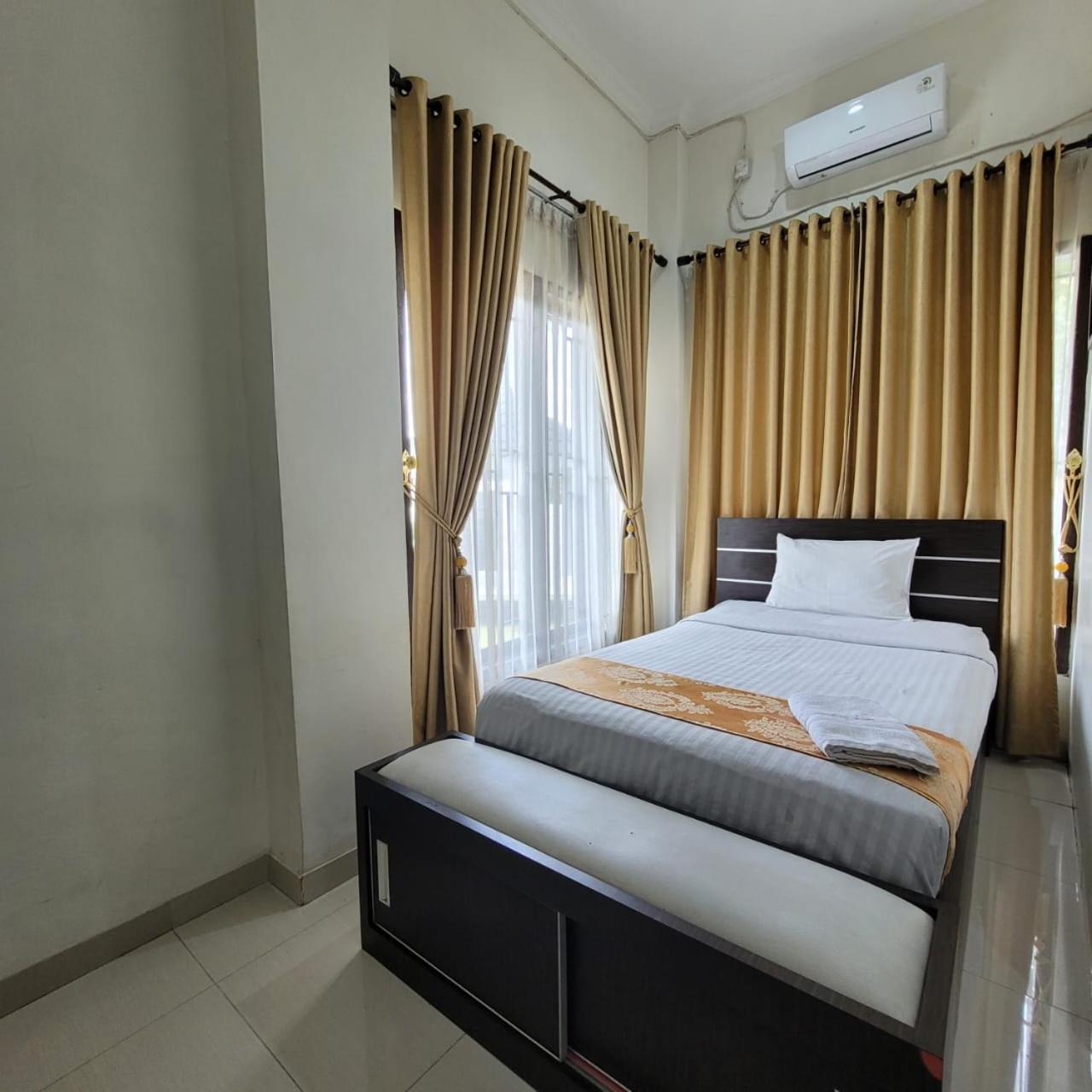 Mahakam Guest House Padang  Habitación foto
